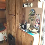 Κάμπινγκ Vintage Caravane *