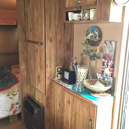 Campingplatz Vintage Caravane *