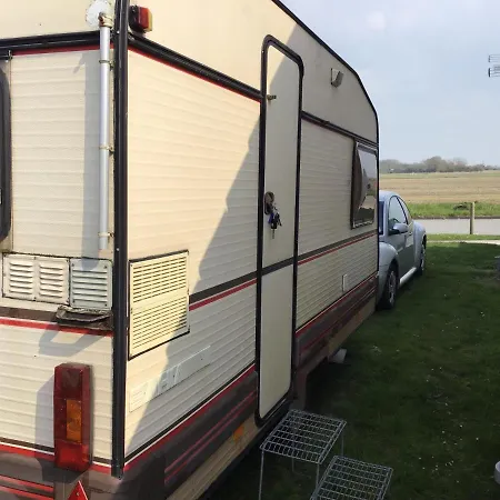 Vintage Caravane Les Attaques