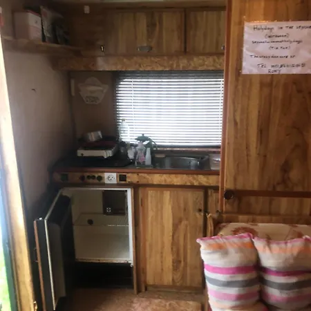 Vintage Caravane Les Attaques