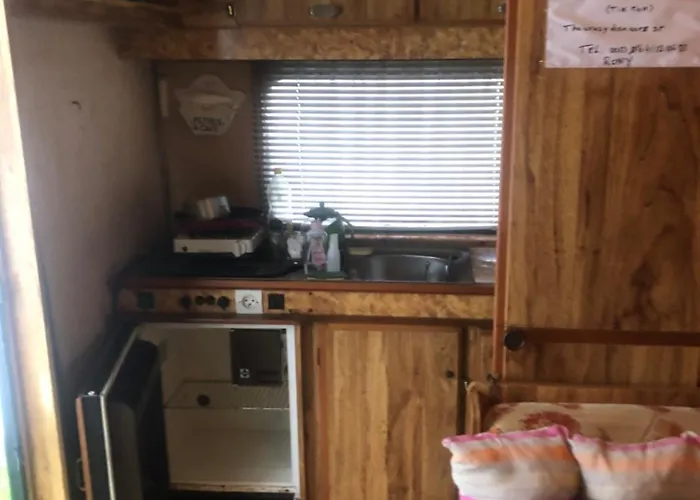 Vintage Caravane Les Attaques